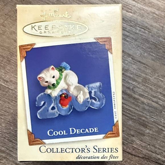 Hallmark Keepsake Ornament Set - Festive Colors - Picture 5 of 8